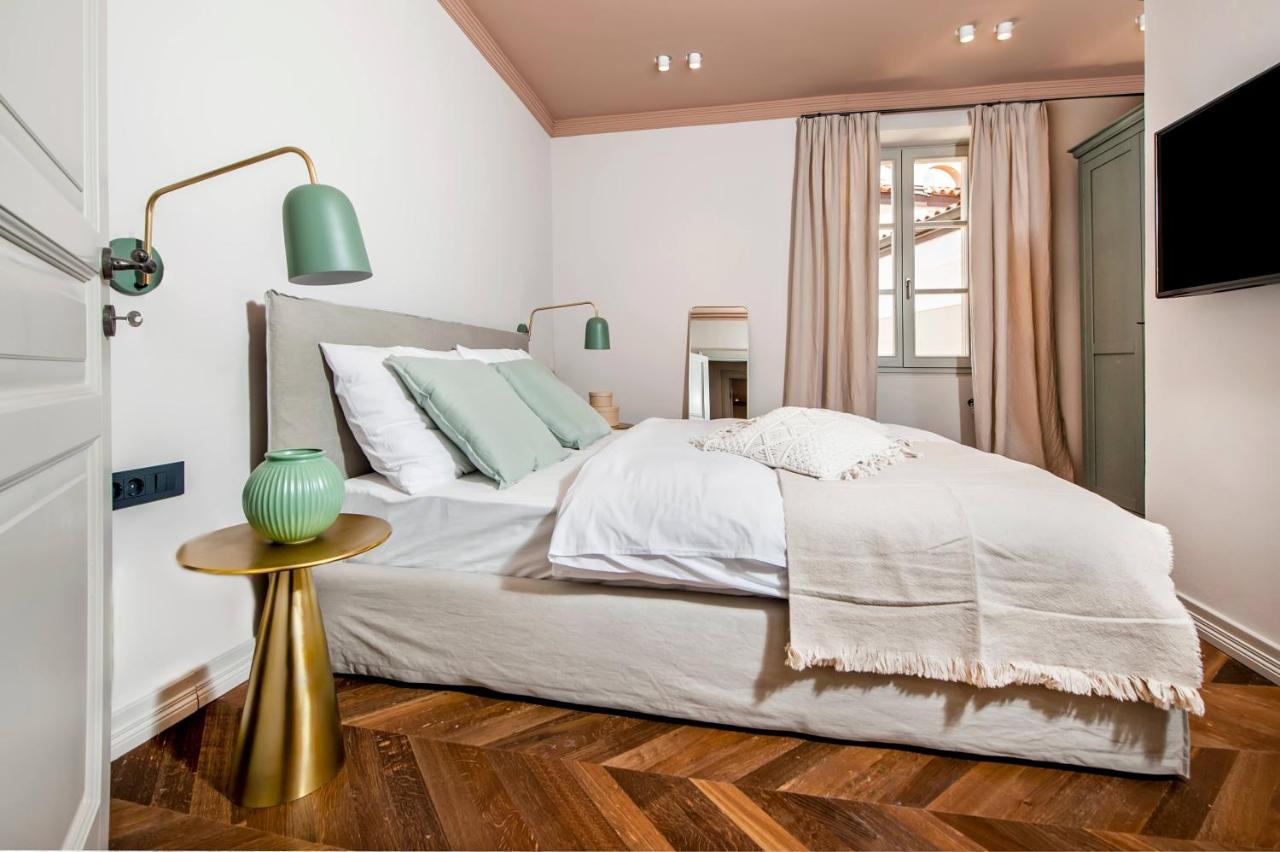 Campitelli Design Apartment Rovigno Esterno foto