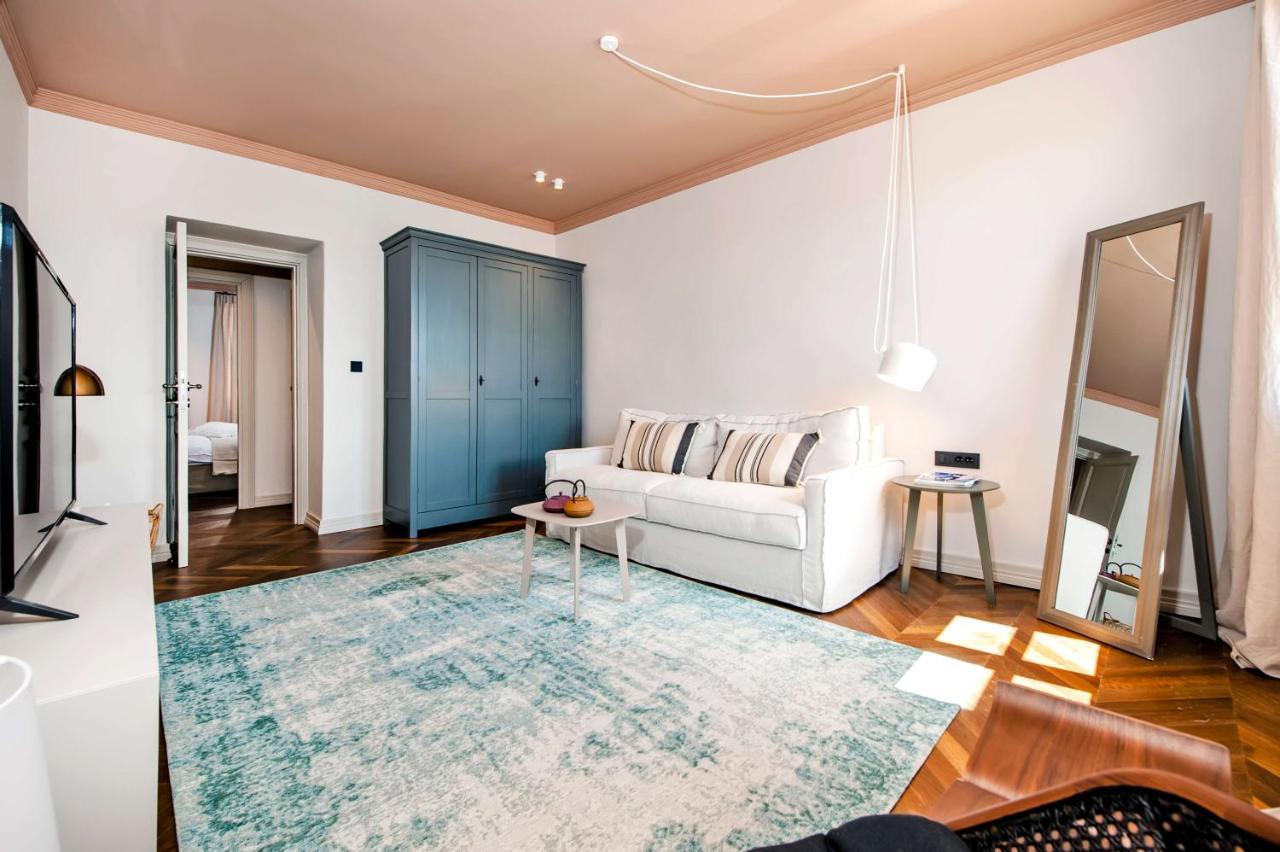 Campitelli Design Apartment Rovigno Esterno foto