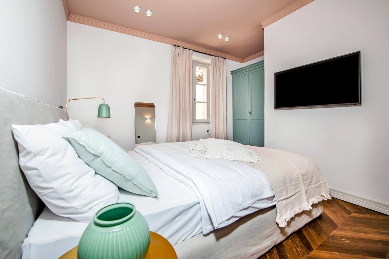 Campitelli Design Apartment Rovigno Esterno foto