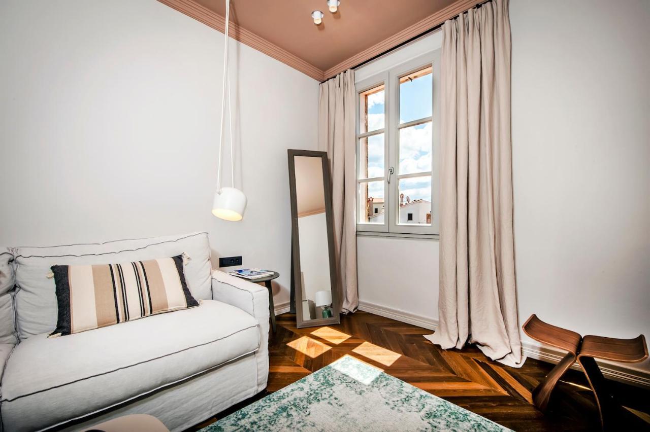 Campitelli Design Apartment Rovigno Esterno foto