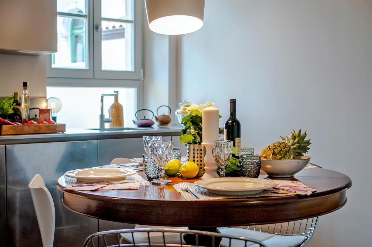Campitelli Design Apartment Rovigno Esterno foto