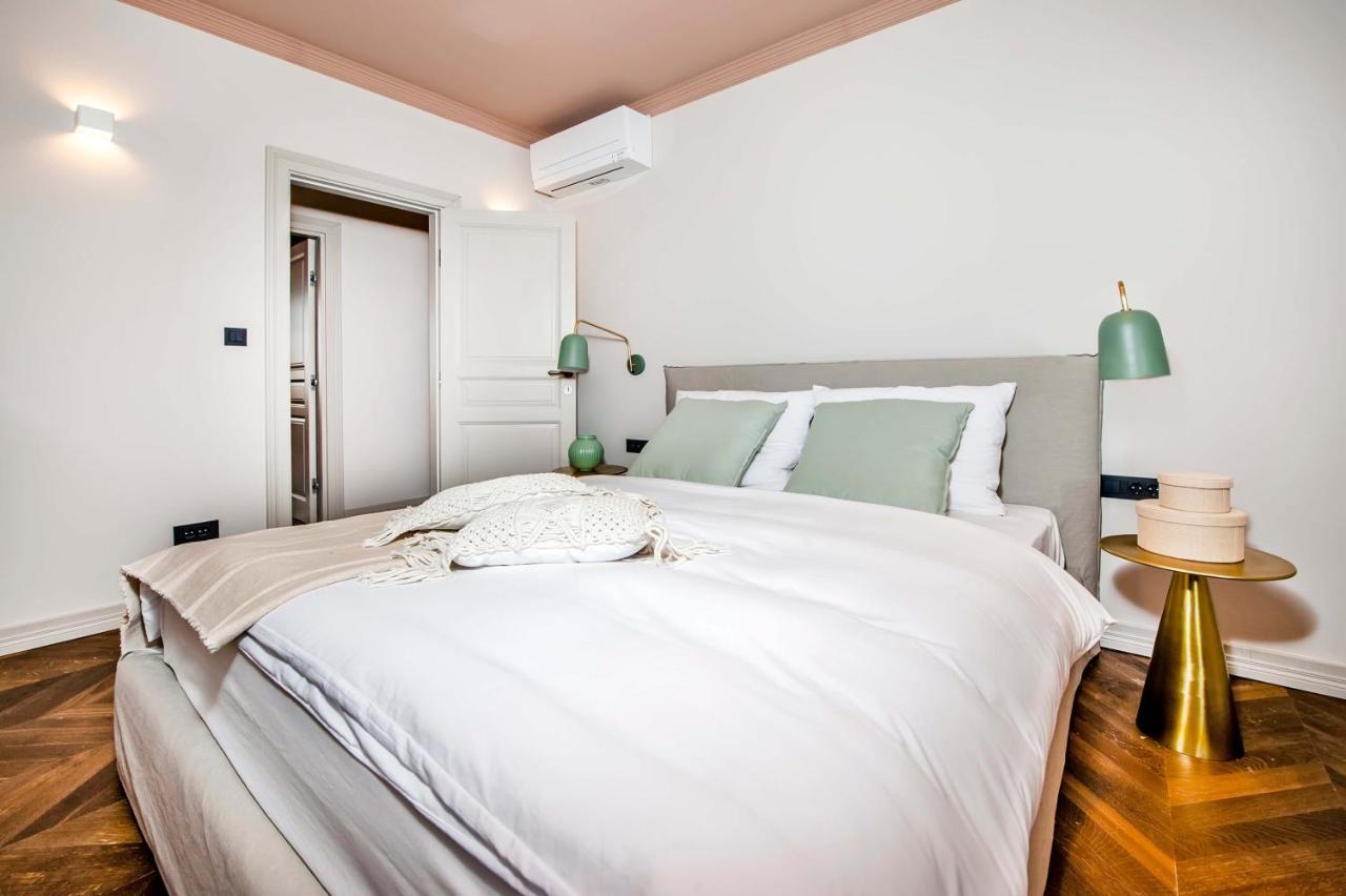 Campitelli Design Apartment Rovigno Esterno foto