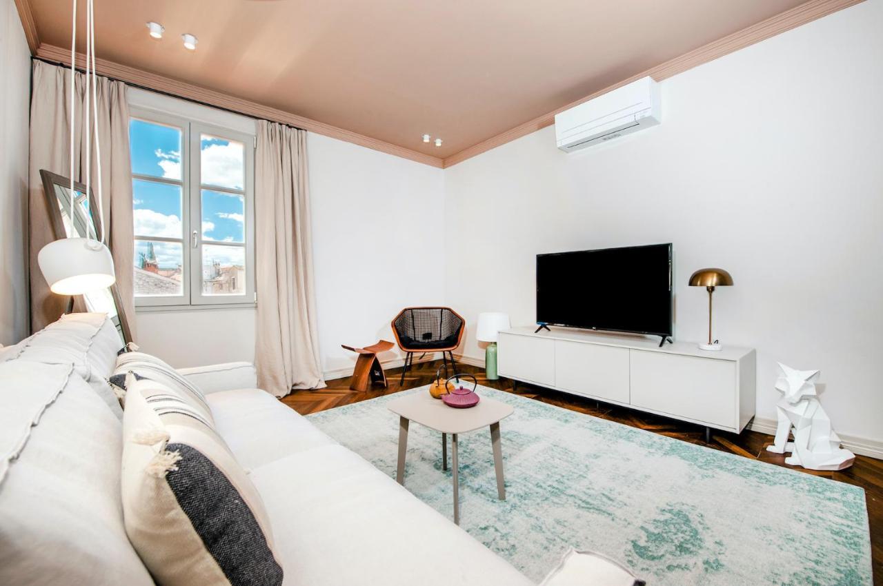 Campitelli Design Apartment Rovigno Esterno foto